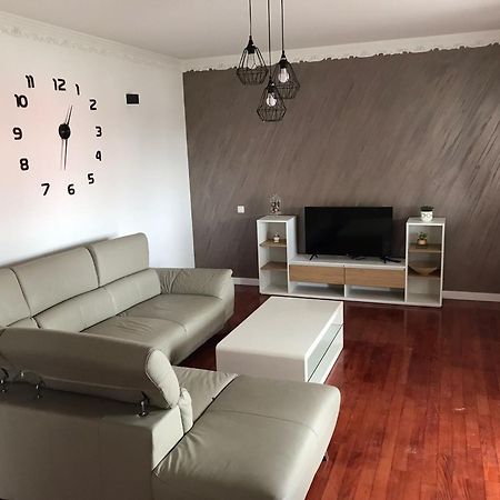 Apartman De 大戈里察 外观 照片