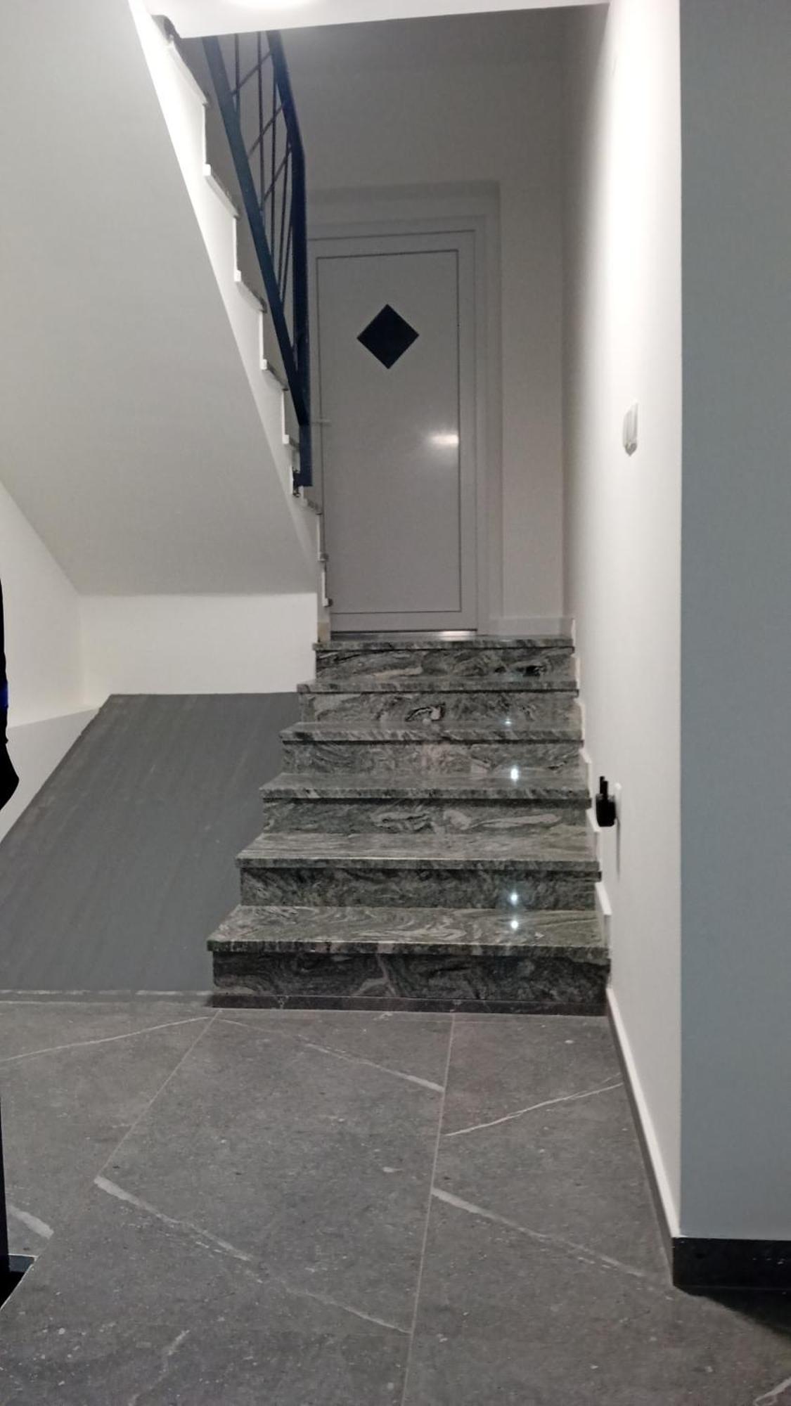 Apartman De 大戈里察 外观 照片