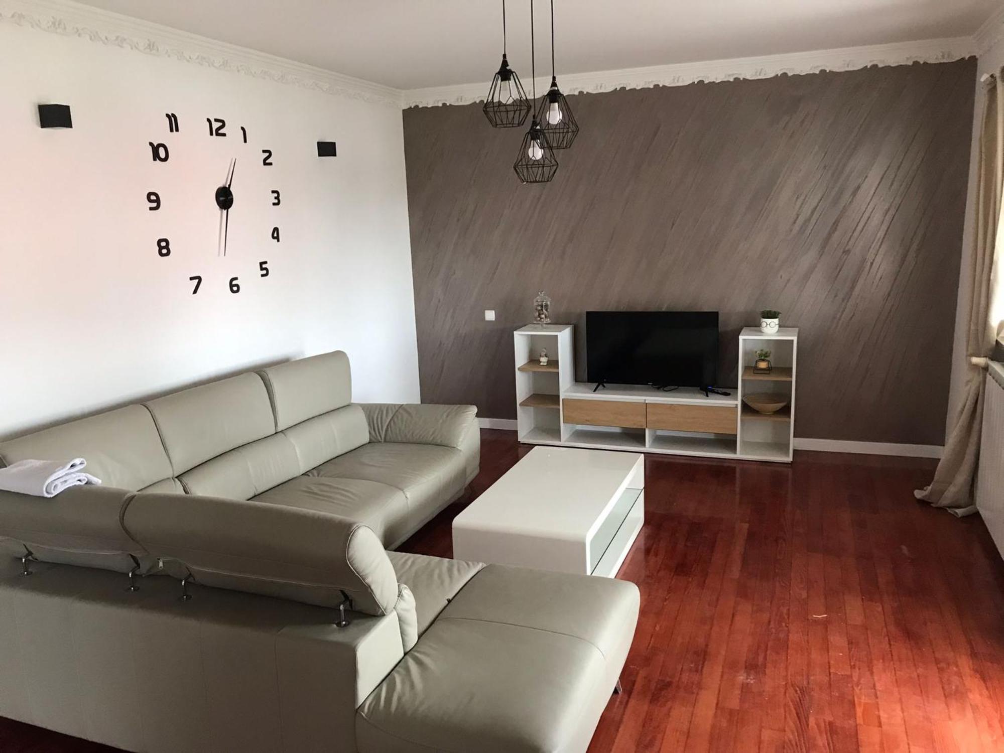 Apartman De 大戈里察 外观 照片