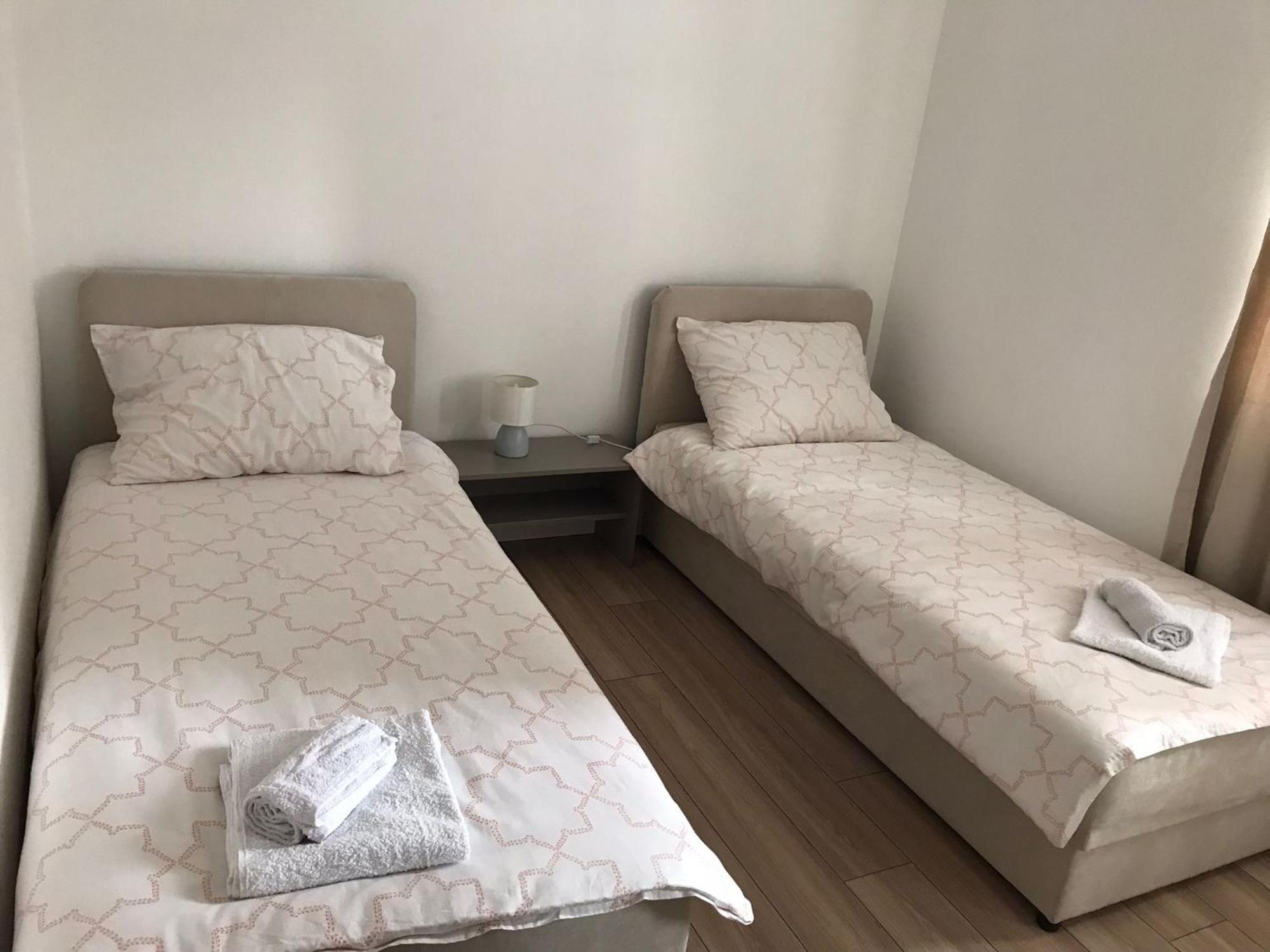 Apartman De 大戈里察 外观 照片